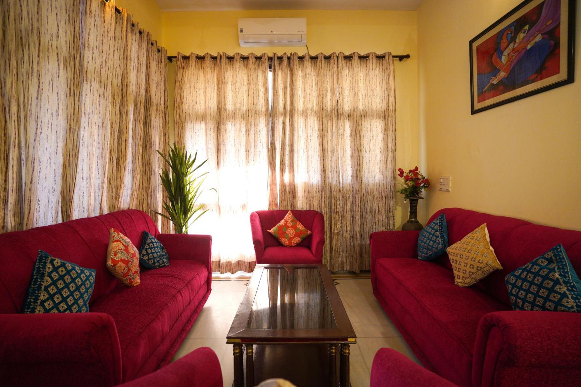 Hotel Neeraj Bhawan- Triveni Ghat Rishīkesh Extérieur photo