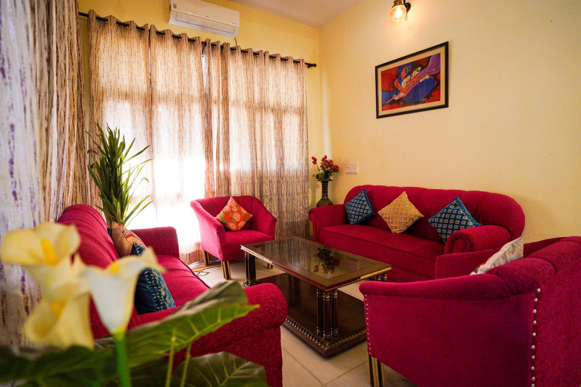 Hotel Neeraj Bhawan- Triveni Ghat Rishīkesh Extérieur photo