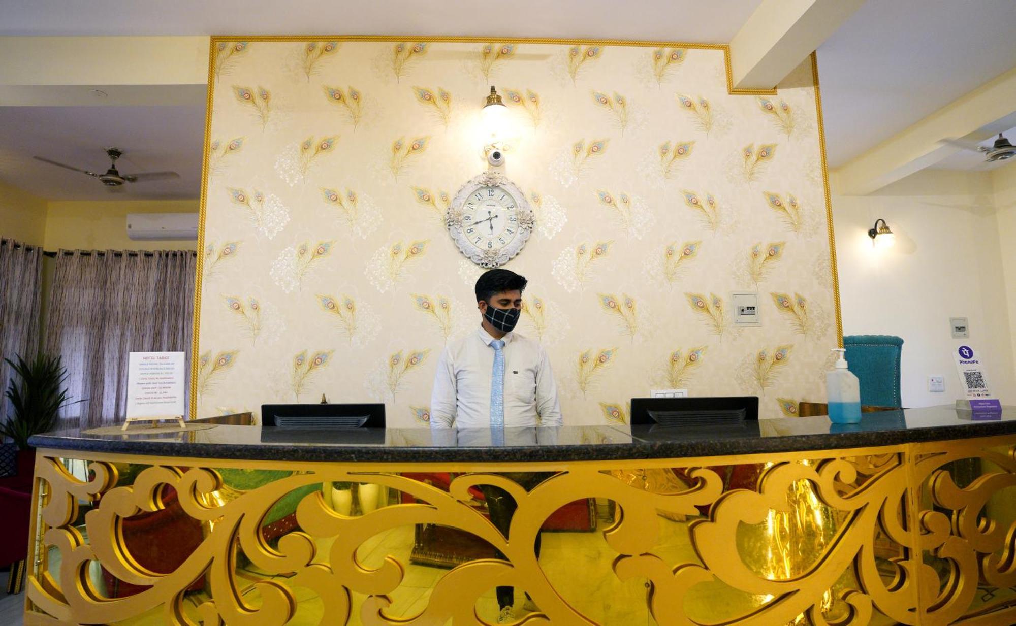 Hotel Neeraj Bhawan- Triveni Ghat Rishīkesh Extérieur photo