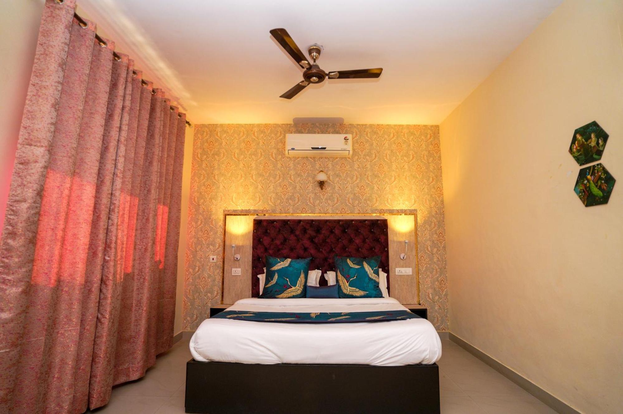 Hotel Neeraj Bhawan- Triveni Ghat Rishīkesh Extérieur photo