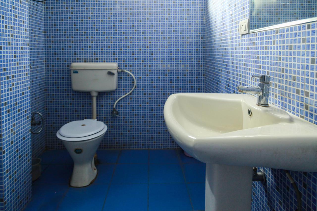Hotel Neeraj Bhawan- Triveni Ghat Rishīkesh Extérieur photo
