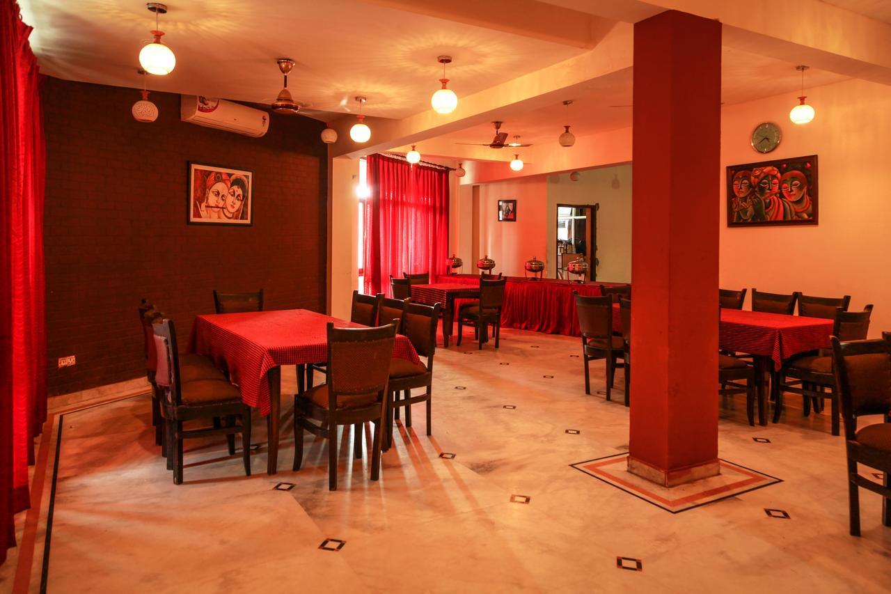 Hotel Neeraj Bhawan- Triveni Ghat Rishīkesh Extérieur photo